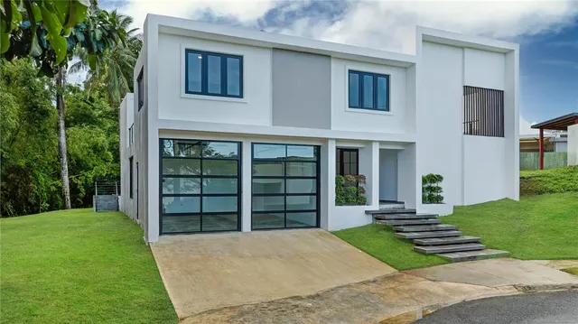 Popular SAN IGNACIO Real Estate