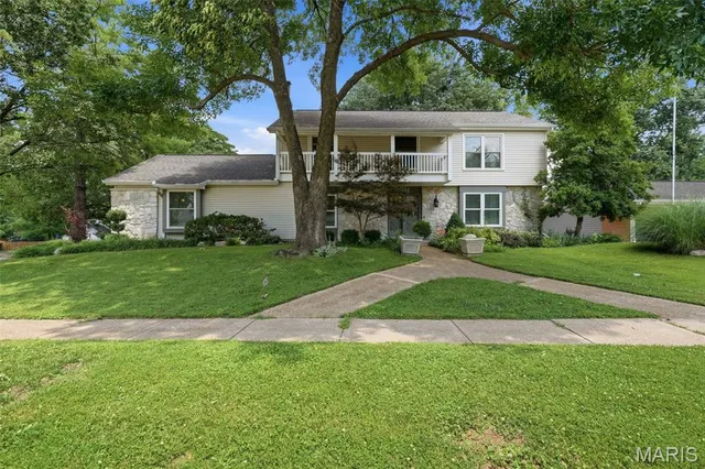 Popular Meadowbrook Farm 1 Real Estate