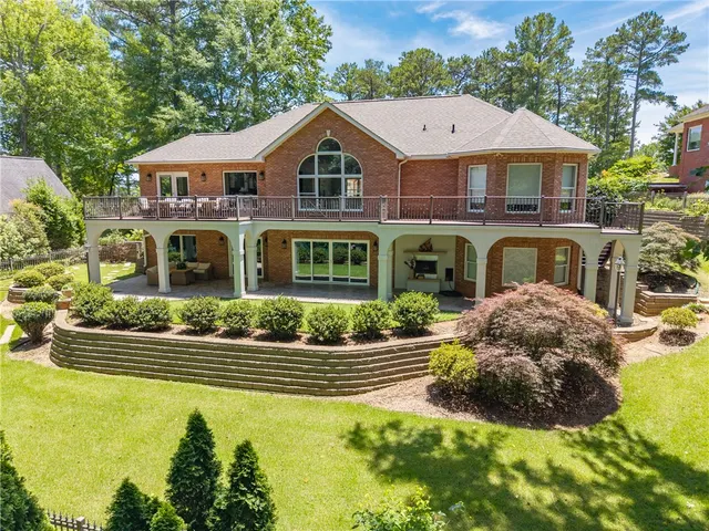 Expensive Emerald Pointe Real Estate