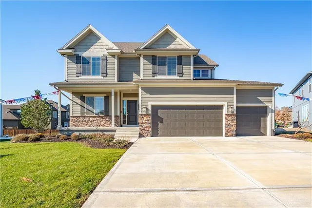 Popular Oak Run Community Real Estate