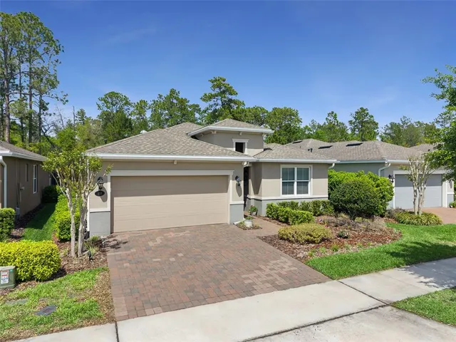 Popular VICTORIA GARDENS PH 6 Real Estate