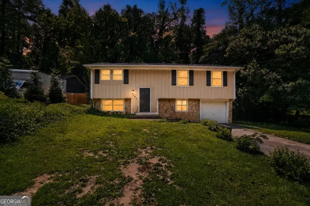 Cheap CLEVELAND WOODS Real Estate