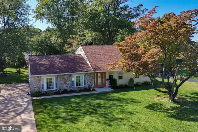 Expensive Oak Lane Manor Real Estate