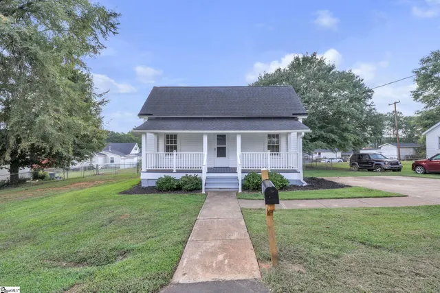 Popular Pelzer Mill Real Estate