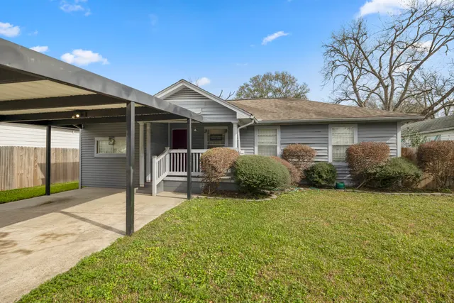 Popular Southern Village Sec 01 Real Estate