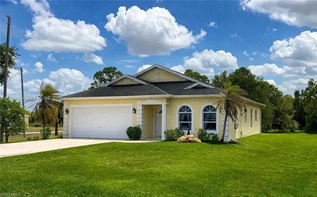 Popular Montura Ranches Real Estate