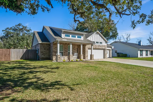 Popular Columbia Lakes Sec 4 Real Estate