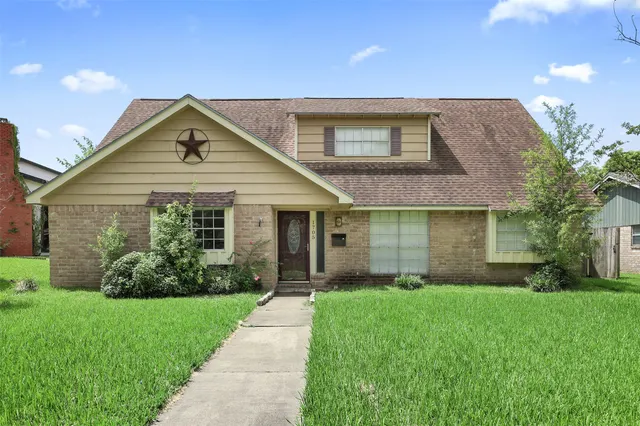 Popular Westview 4 Real Estate