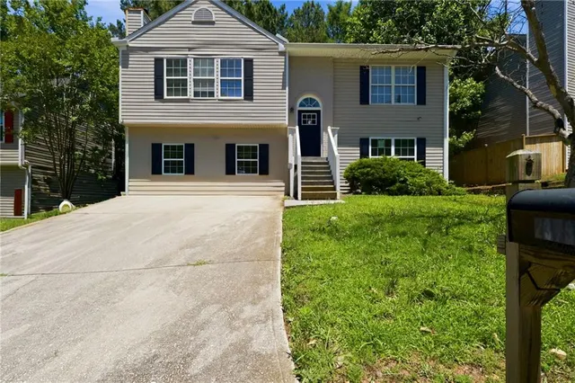 Popular Whites Mill Manor Real Estate