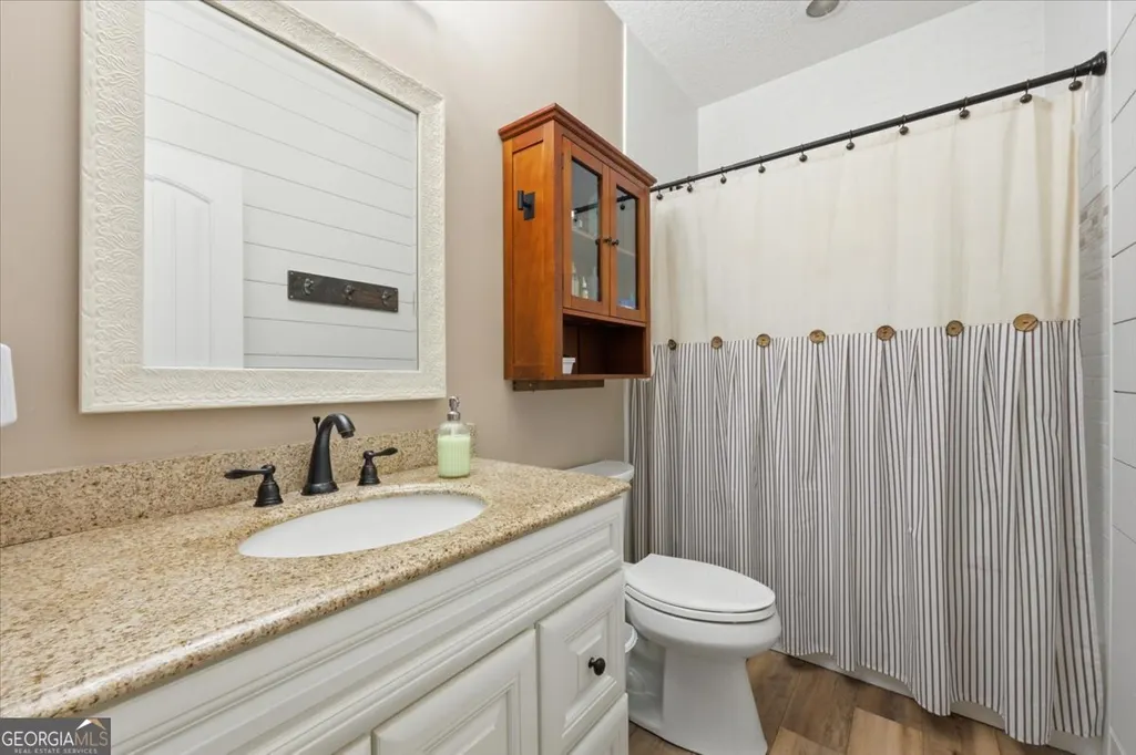Listing Thumbnail Image 31