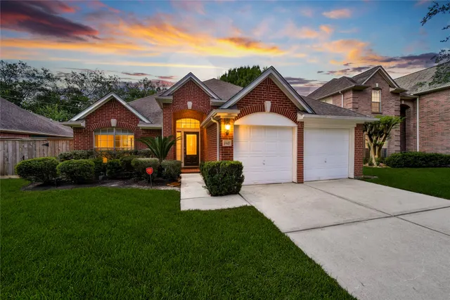Popular Englewood Place Estates Sec 1 Real Estate