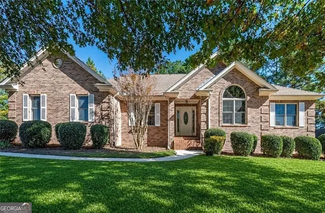 Expensive Hampton Manor Real Estate