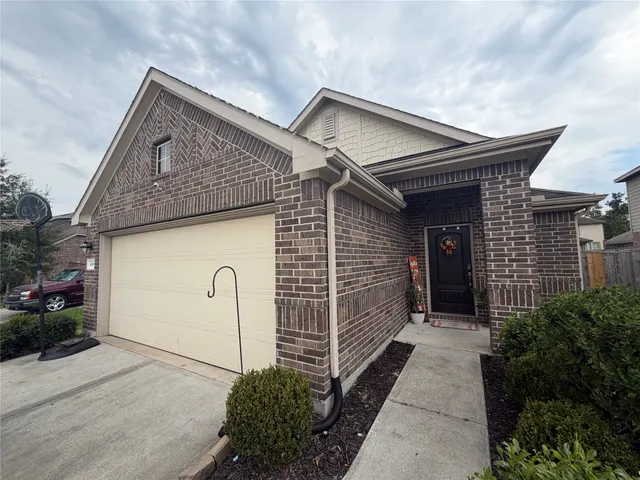Popular Country Colony Sec 5 Real Estate