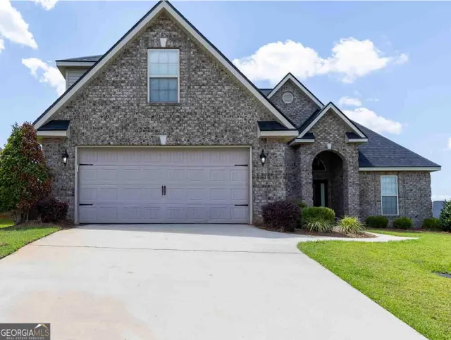 Popular Wellston Hills Real Estate