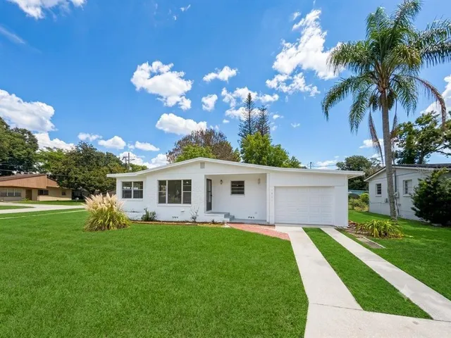 Popular EVERGREEN PARK Real Estate