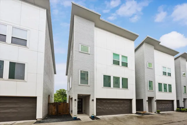 Popular Polk Xing Terrace Real Estate
