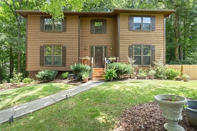 Popular HUNTINGTON 1 Real Estate