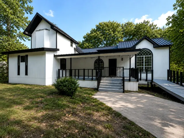 Popular Silver Trails 02 742 Real Estate