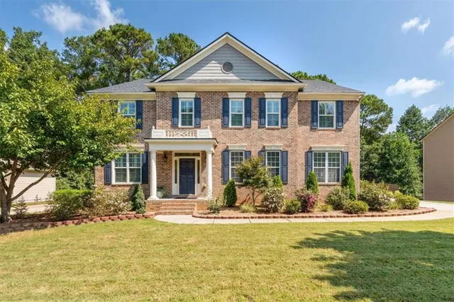 Popular SOUTHAMPTON Real Estate