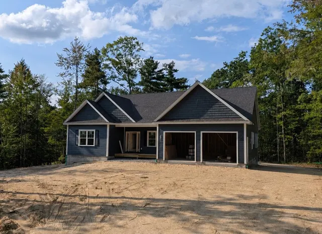 Popular Lyndeborough Real Estate