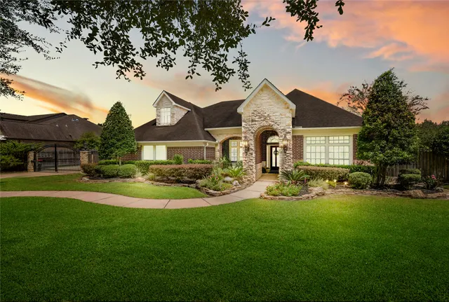 Popular Lakes Rosehill Sec 04 Real Estate