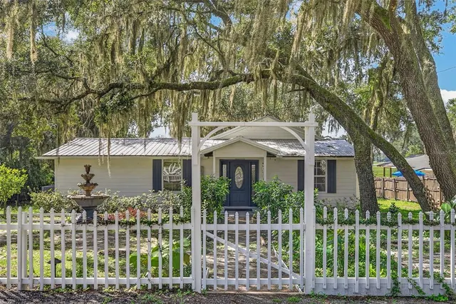 Popular MCKAYS Real Estate