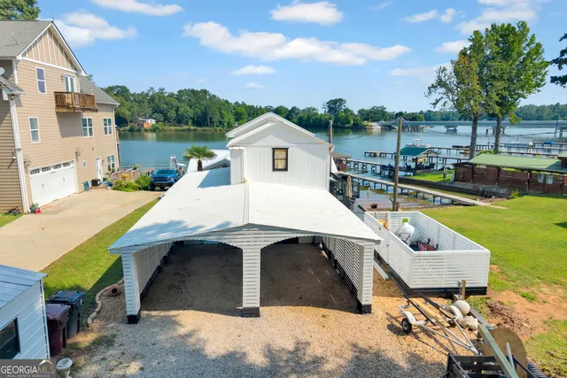Popular Alcovy Shores Lake Real Estate