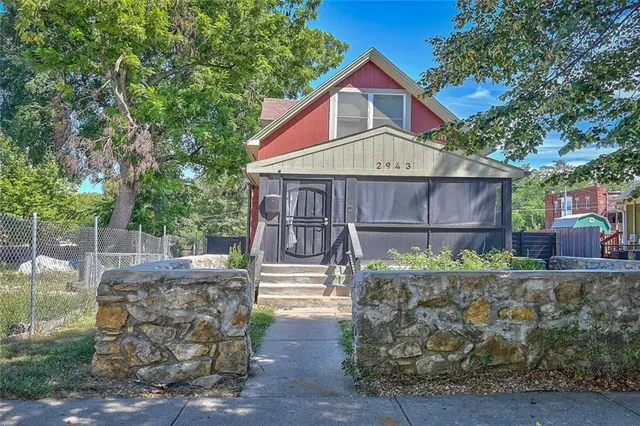 Popular North Altamont Real Estate