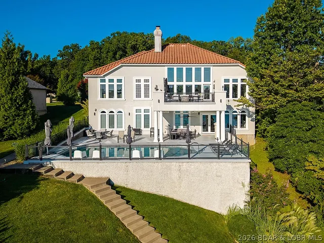 Expensive La Riva Est Real Estate