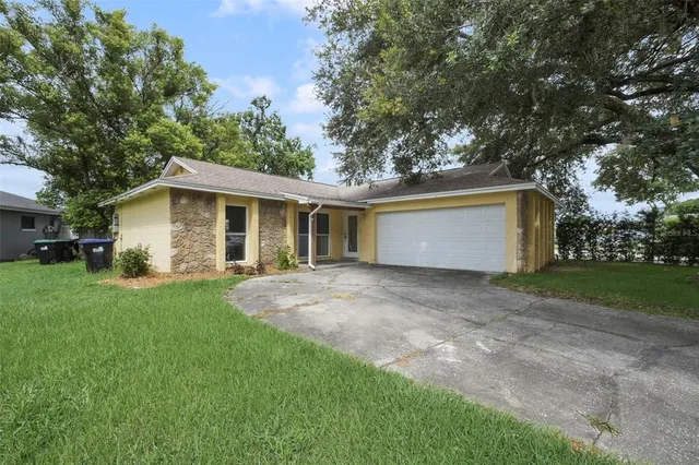 Popular BACCHUS GARDENS SEC 02 Real Estate