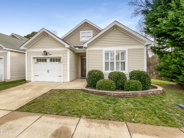 Expensive North Farm Cottages Real Estate