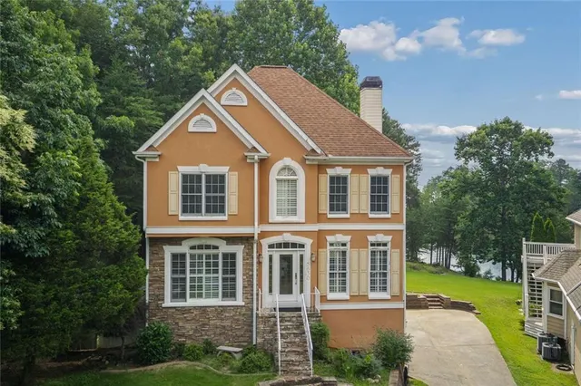Popular WILLIAM SHORES Real Estate