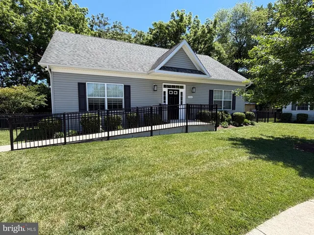 Popular Riverdale Heights Real Estate