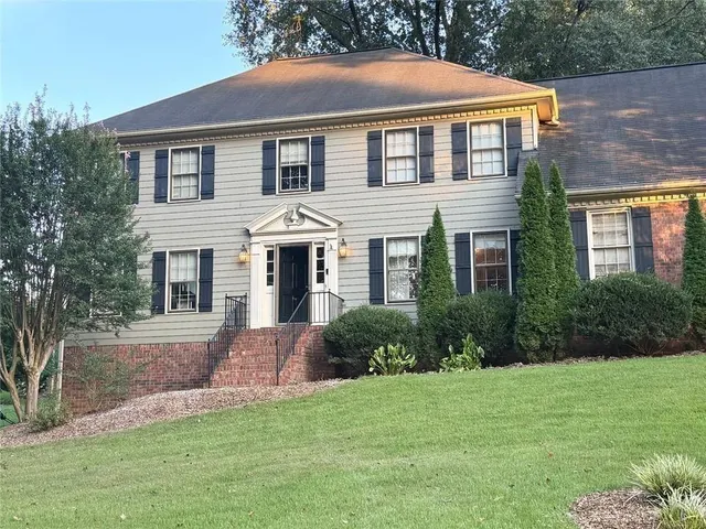Popular GWENS RIDGE WEST Real Estate