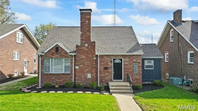Popular Kloess 3rd Add Real Estate