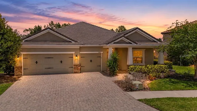 Popular WATERLEAF Real Estate