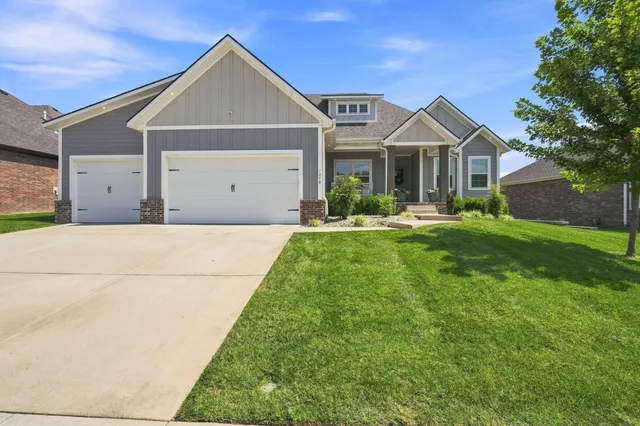 Expensive Hickory Valley Real Estate