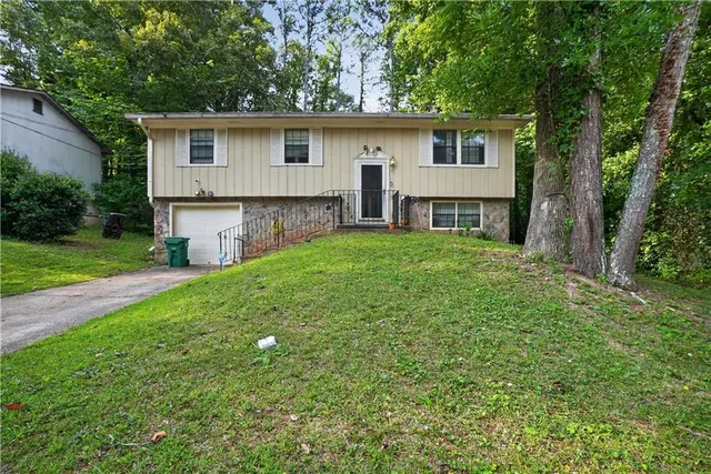 Popular Skyline Forest Real Estate