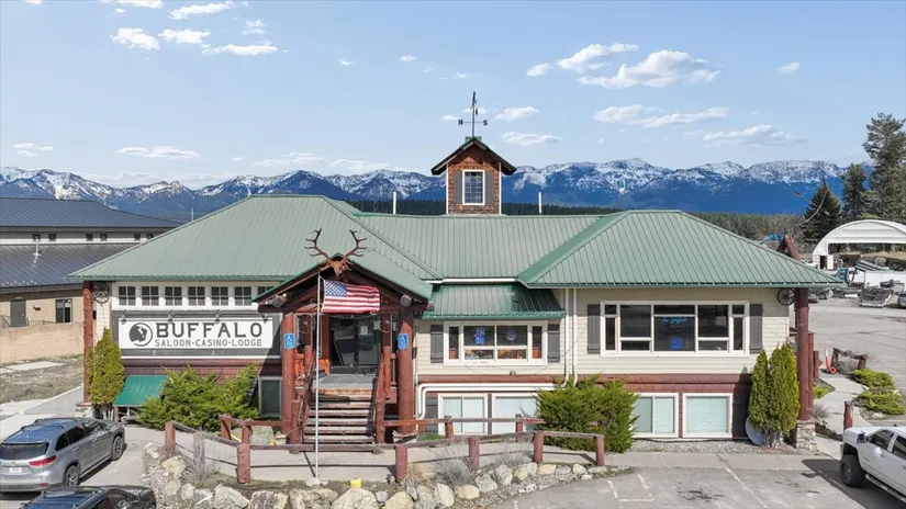5 Swan Way, Bigfork, MT 59911-6281