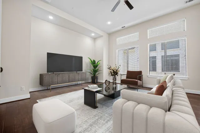 Popular Eado Square Real Estate
