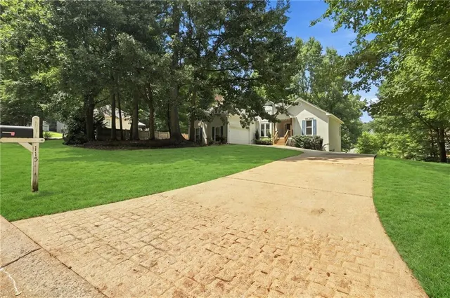 Popular Camden Woods Real Estate