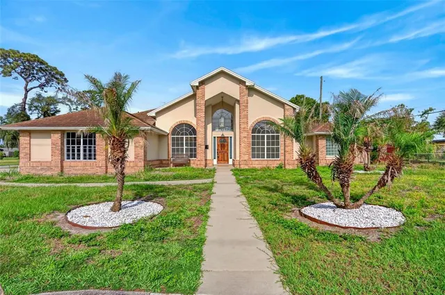 Popular DOVER HEIGHTS Real Estate