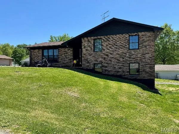 Popular Steeleville Real Estate
