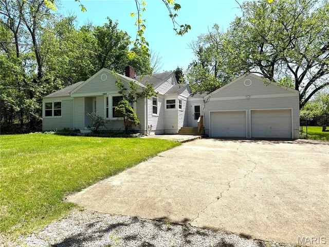 Popular Grover Heights Real Estate