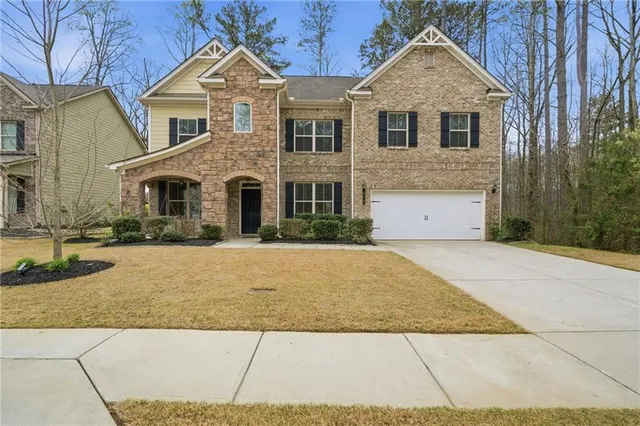 Popular LONGSTREET MANOR Real Estate