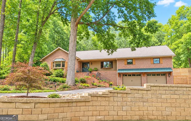 Expensive Saddle Mountain Real Estate