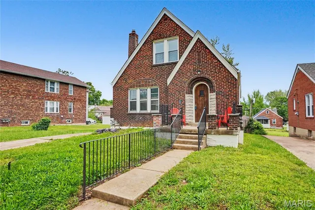 Expensive Pershing Heights Real Estate