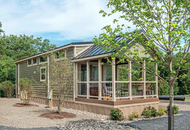 197 Wheeler Road 91, Florida NY 10921