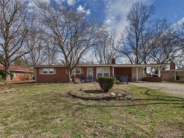 Popular Sulphur Spring Woods Real Estate