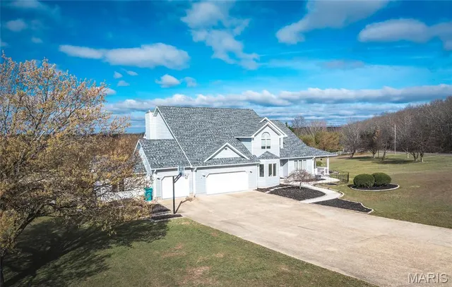 Popular Emerald Hills Real Estate